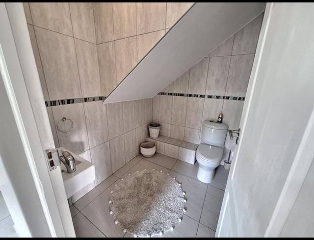 4 BEDROOM HOUSE FOR SALE IN HARTENBOS LANDGOED